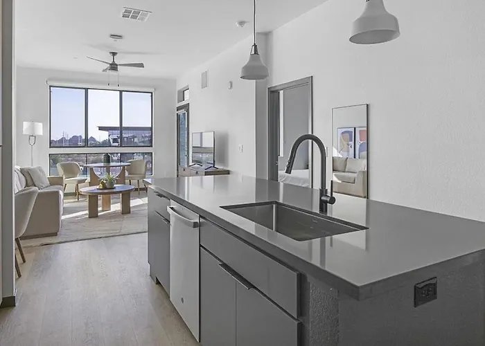 Landing Modern With Amazing Amenities * Scottsdale